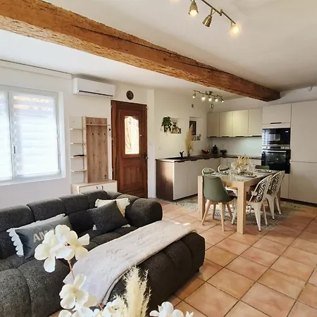 Hébergement de vacances La Casa Du Village *