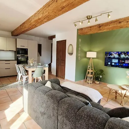 La Casa Du Village *